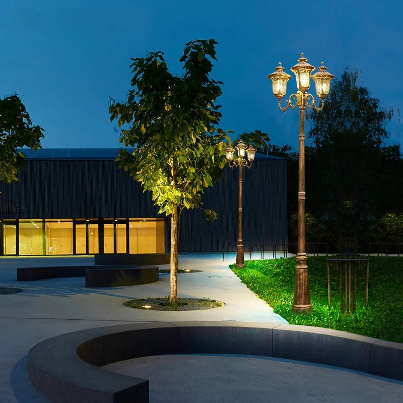 Lampadaire de jardin 3 têtes
