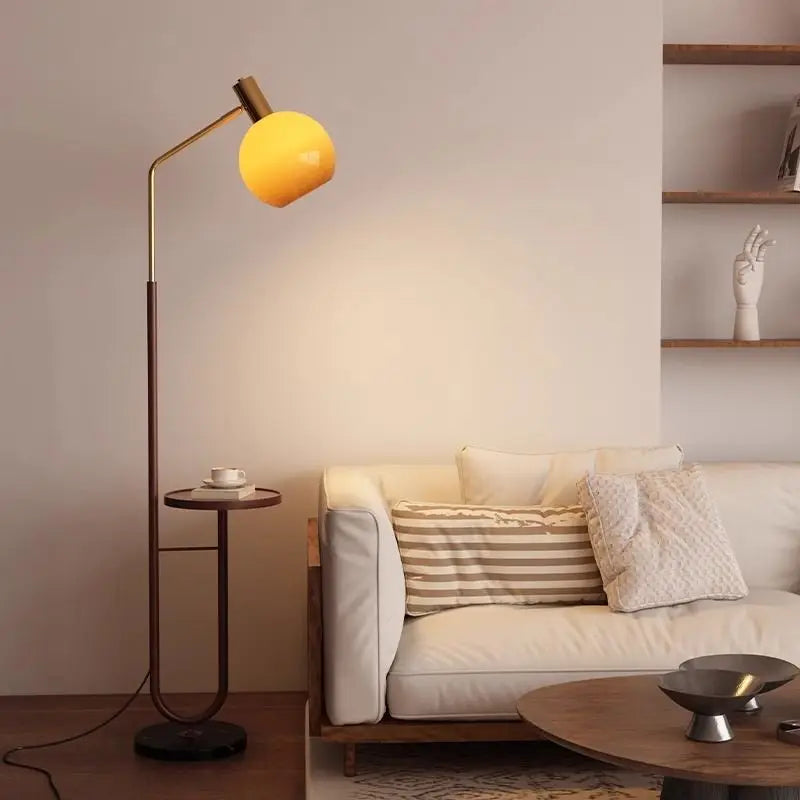 Lampadaire atagere  salon vintage 