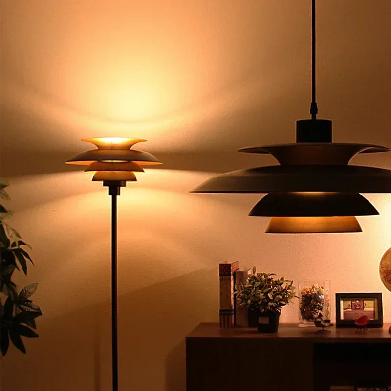 Lampadaire Noir Moderne
